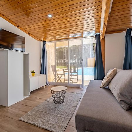 Wake Up With The Sea Breeze- House With Pool Ap1 Appartement Lavra Buitenkant foto